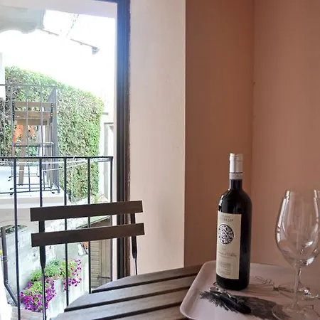 Di-vinodormire 아파트